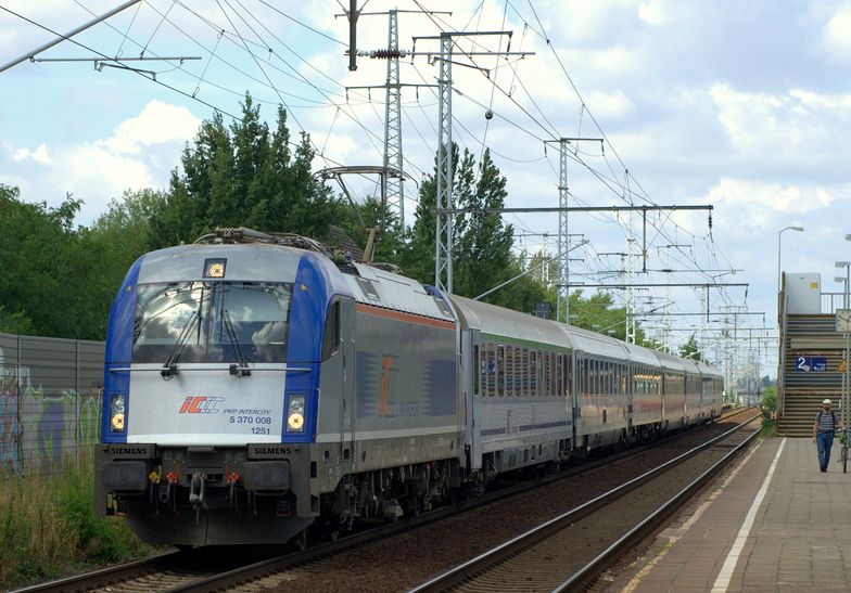 Pociągi PKP wracają na starą trasę linii Warszawa-Poznań
