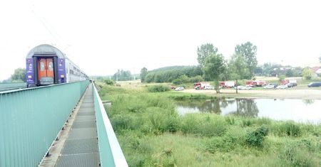 Tragedia w Brzeźnie. 700 pasażerów, głównie dzieci, czeka od kilku godzin w pociągu