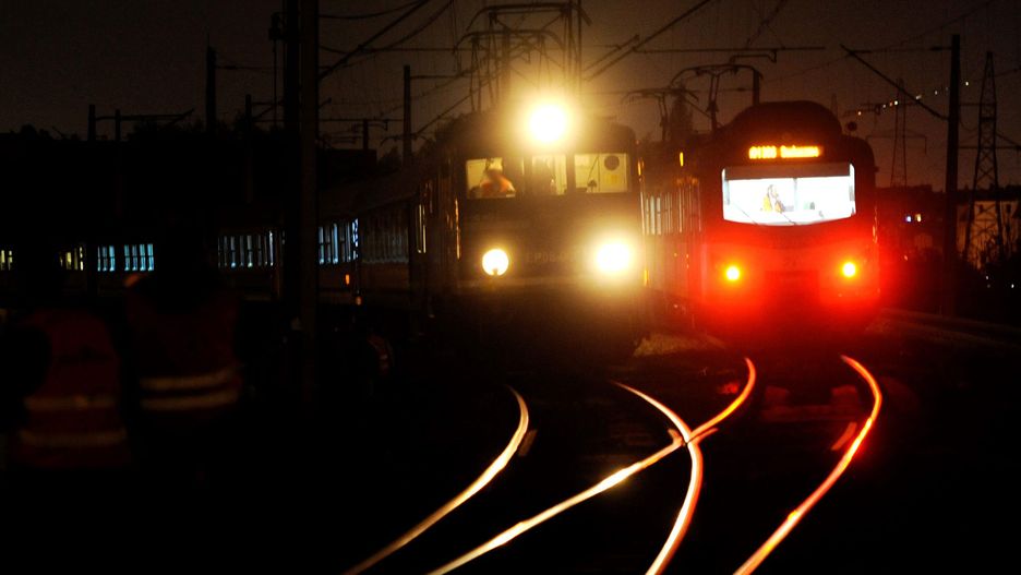 Incydent na torach w Wielkopolsce. Pociąg nie wyhamował, ludzie skakali z wagonów