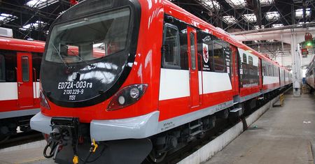 Ładowarki w pociągach to już standard. W tych ładowanie będzie jeszcze wygodniejsze