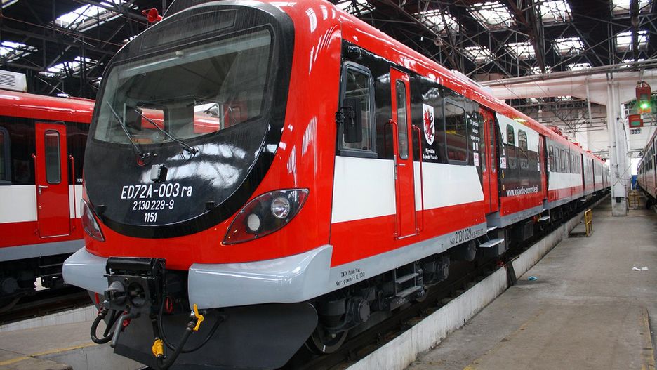 Zmodernizowana ED72A-003 na hali Sekcji Utrzymania Taboru Trakcyjnego w Toruniu Kluczyki