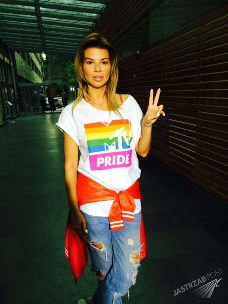 Edyta Górniak wspiera Paradę Równości 2015 w koszulce MTV Pride