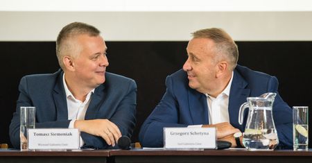 Siemoniak: porównanie PiS do szarańczy uważam za trafne