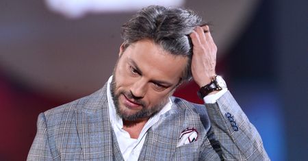 Olivier Janiak wściekły na PKP InterCity. Jego pociąg utknął w szczerym polu