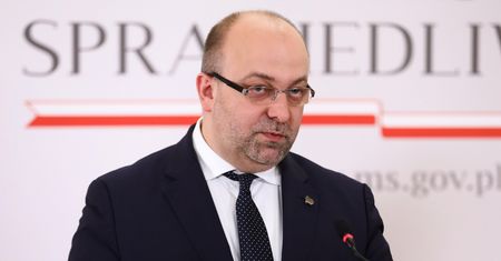 Afera hejterska w ministerstwie sprawiedliwości. Sędzia Łukasz Piebiak na razie nie będzie orzekał