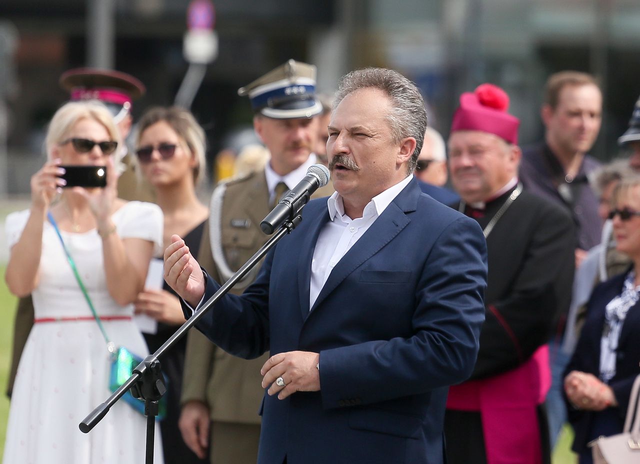 Marek Jakubiak powiedział o jedno zdanie za dużo? Szybko został ukarany