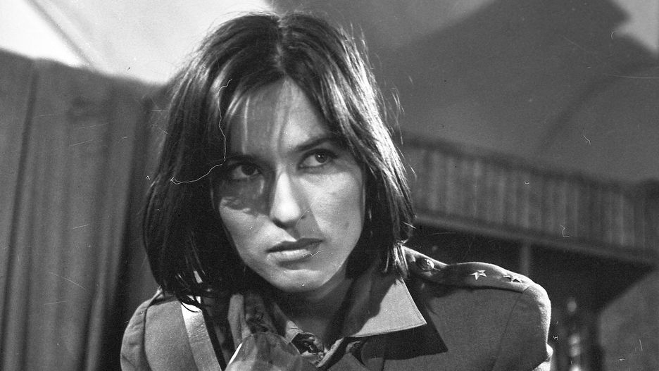 Maria Wachowiak w filmie "Daleka jest droga" (1963)