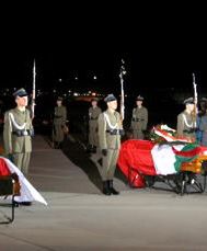 Ciała Milewicza i Bouamrane w kraju