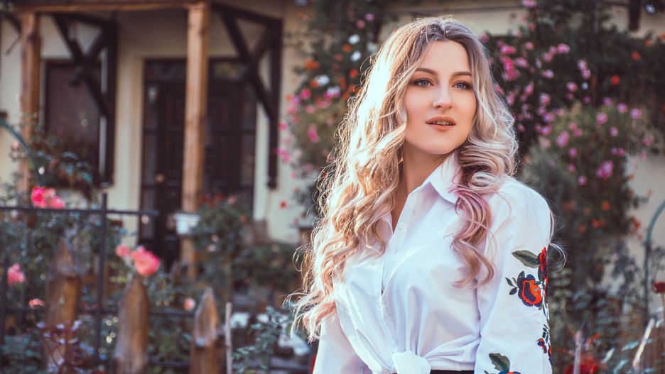 Bluzki w stylu boho to inspirujące i oryginalne ubrania