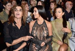 Kim Kardashian w ażurowej sukience na pokazie Balmain!