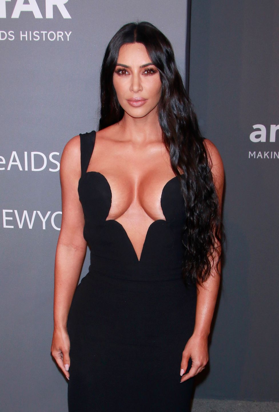 Kim Kardashian w "trudnej" sukience 