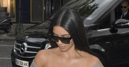 Kim Kardashian o włos od wpadki?