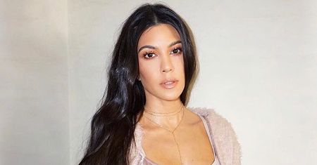 Kourtney Kardashian w stylowym komplecie z H&M. Wiemy, ile kosztował