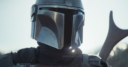 "The Mandalorian": koniec pierwszego odcinka zaskoczył. Co to oznacza dla "Gwiezdnych wojen"?
