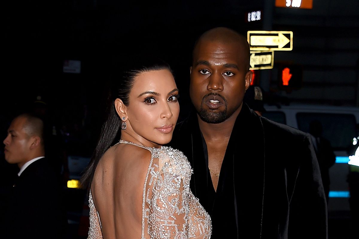 Kanye West wyprowadził się od Kardashian. "Kim ukrywa, że w jej małżeństwie jest bardzo źle"