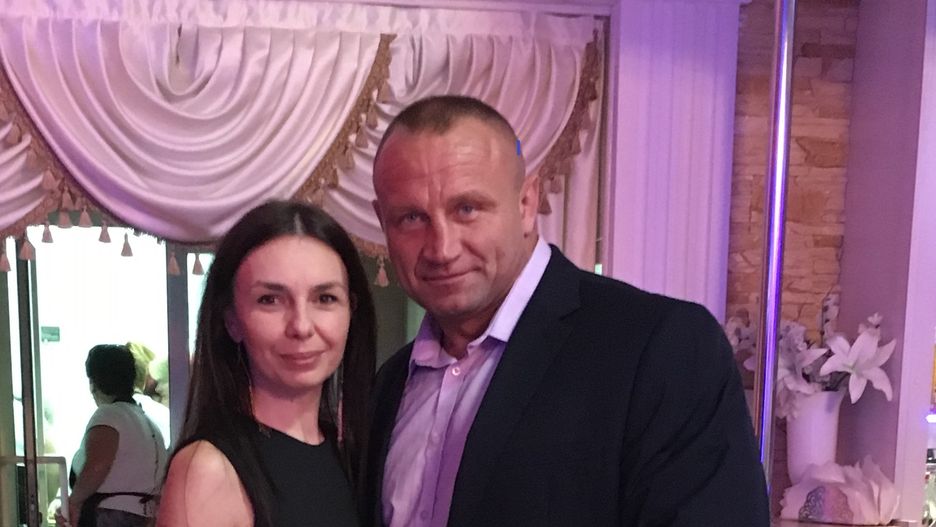 Mariusz Pudzianowski chętnie fotografował się z licznymi gośćmi