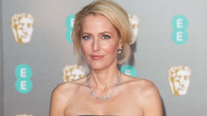 "The Crown" sezon 4.: Gillian Anderson wcieli się w Margaret Thatcher. Uderzające podobieństwo