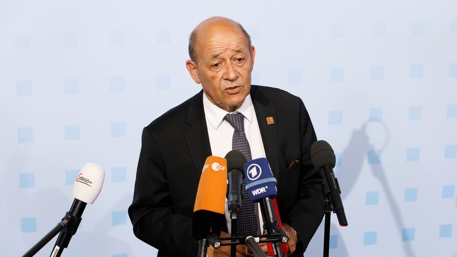 Jean-Yves Le Drian ostrzega Polskę i Węgry: nie jesteśmy gotowi płacić na taką Europę
