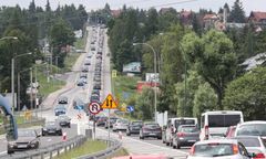 Karambol pięciu aut na Zakopiance. Są ranni