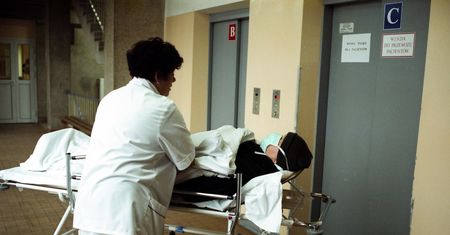 Koronawirus. Wrocław. Nowe przypadki zachorowań wśród pracowników szpitala przy ul. Grabiszyńskiej