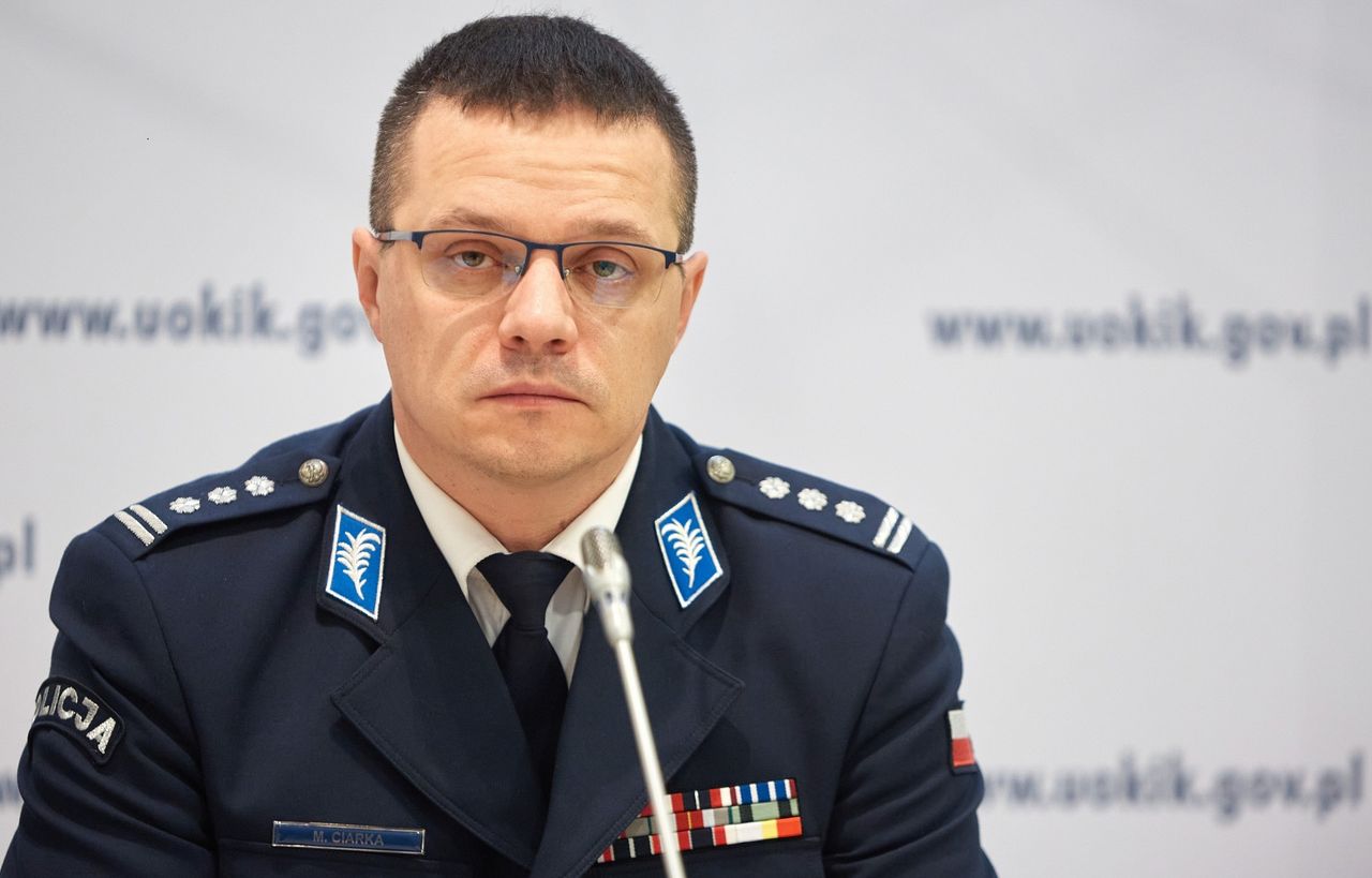 Koronawirus w Polsce. Mariusz Ciarka: "5 milionów dla policji"