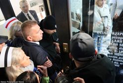 Awantura przed Sejmem. Pielęgniarki próbowały dostać się do środka