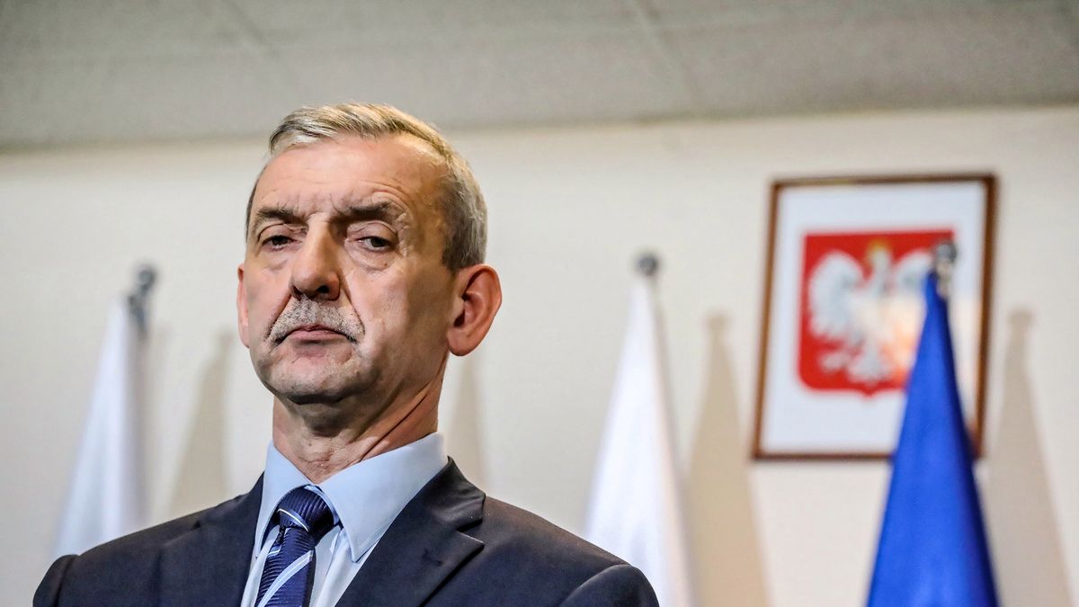 Szef ZNP uważa, że premier źle postawił akcenty. 