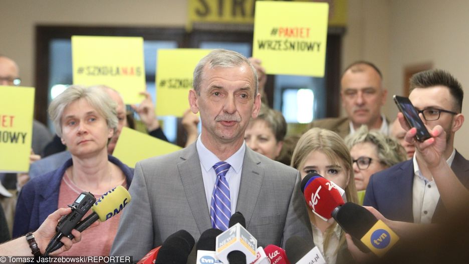 Strajk nauczycieli 2019. Zarząd Główny ZNP rekomenduje nauczycielom prowadzenie strajku włoskiego