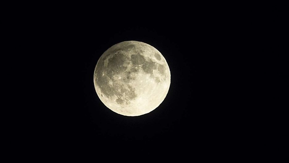 W piątek 13-tego na niebie pojawi się Księżyc Żniwiarzy