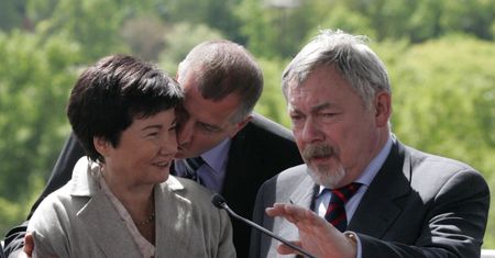 Samorządowi milionerzy. Ile tak naprawdę zarabiają prezydenci miast