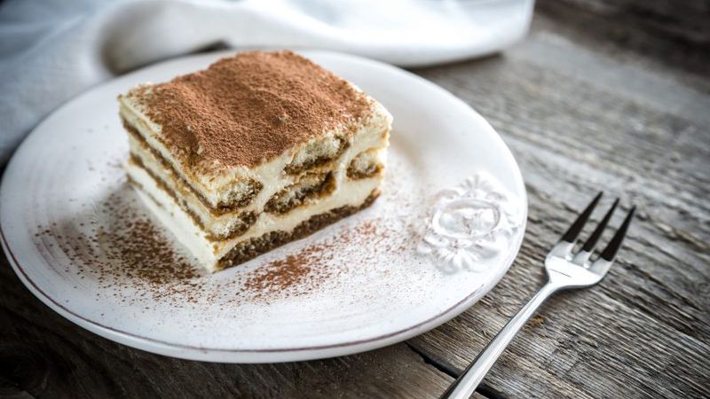 Tort tiramisu