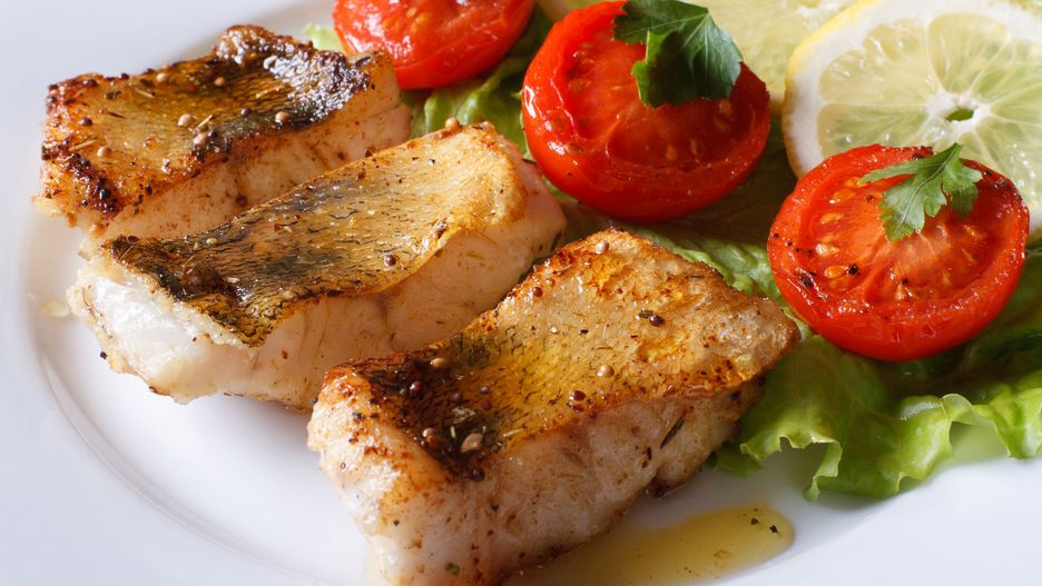 Halibut pieczony z cytryną i koperkiem. Poczuj się jak nad morzem