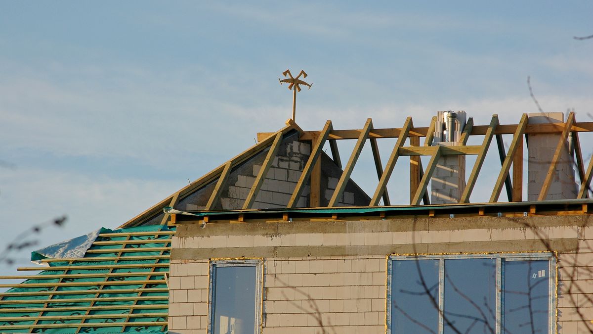 Alternatywne określenie umowy o roboty budowlane to umowa nazwana