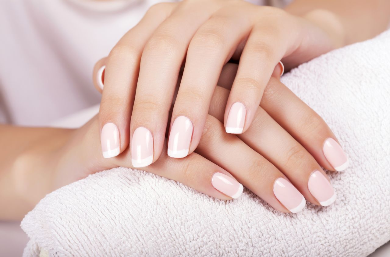 Manicure do pracy – 3 najlepsze inspiracje