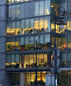 Kulisy pracy w Mordorze: "niegroźne” drinkowanie w tygodniu i jazda bez trzymanki w weekendy