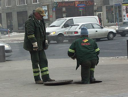 Najwięcej pracujemy, najmniej zarabiamy