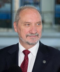 Nominacja oficera po kursie GRU? Macierewicz: był badany wariografem