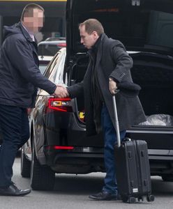 Luksusy Andruszkiewicza. Wozi się z narzeczoną rządową limuzyną