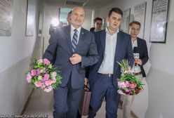 Niespodziankom dla Macierewicza nie ma końca. Tym razem od Misiewicza