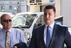 Bartłomiej Misiewicz odmieniony. W areszcie schudł i został bibliotekarzem