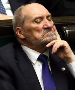Macierewicz zdradził przebieg dawnej rozmowy z Wałęsą. Na jaw wyszły zaskakujące szczegóły
