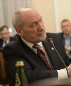 Kłótnia na komisji o ustawę degradacyjną. "Załgane kłamstwa"