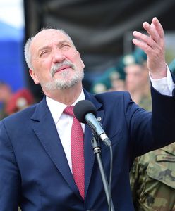 Macierewicz postawi pomniki w całej Polsce. Będą identyczne