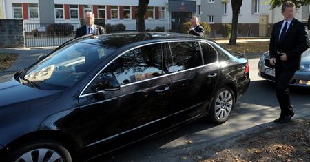 Rząd zamawia limuzyny
