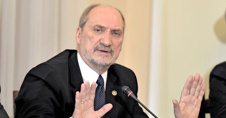 Macierewicz naruszył prawo, teraz zapłaci