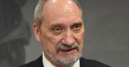 Antoni Macierewicz wyraża "pełne poparcie" dla decyzji Trumpa o ataku