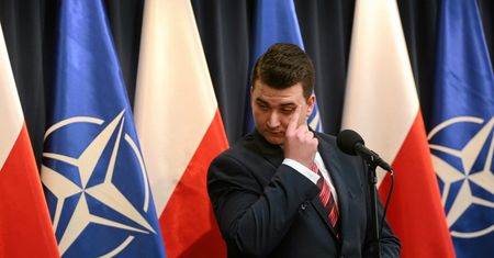 Tylko w WP. Misiewicz nie odpuszcza internaucie. Wiemy, co planuje