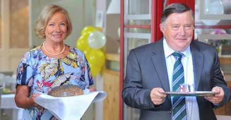 "Na Wspólnej": Mieczysław Hryniewicz nie narzeka na zarobki. Inni aktorzy mają gorzej