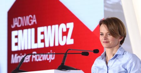 Reforma sądownictwa, urlop na założenie firmy i zmiany w Mieszkaniu Plus. Emilewicz komentuje