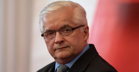 Cimoszewicz nie rezygnuje z kandydowania do PE. "Nigdy nie pojawił się taki pomysł"